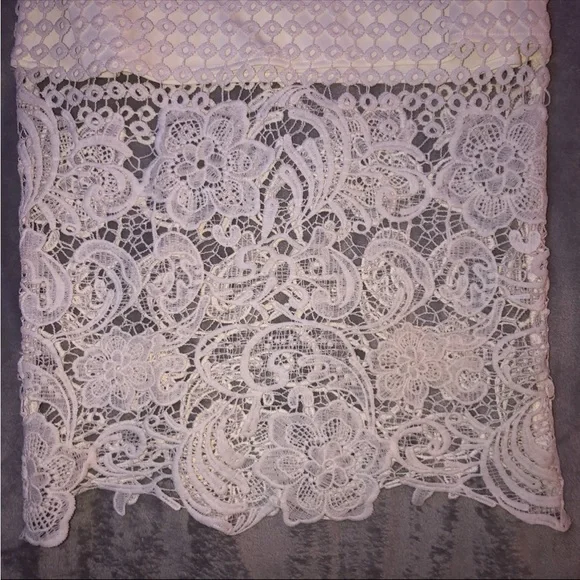 White Floral Reitmans & Imperial 2 piece skirt and a tank top - Picture 4 of 12